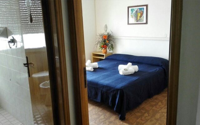 Hotel Carol