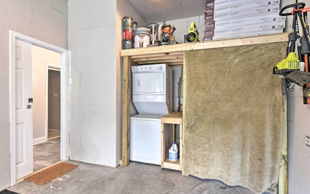 Cozy Jacksonville Studio - 10 Miles to Downtown!