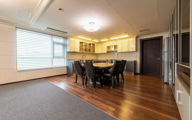 Sejong Party House