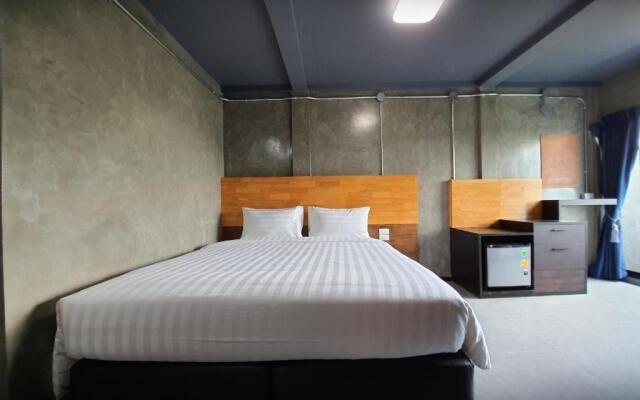 Billions loft Inn