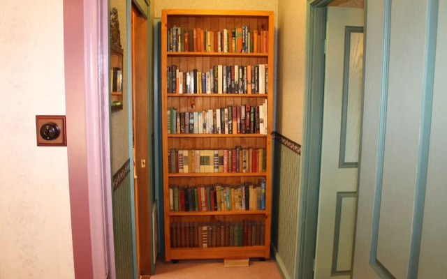 Ambrose Cottage Front Apt