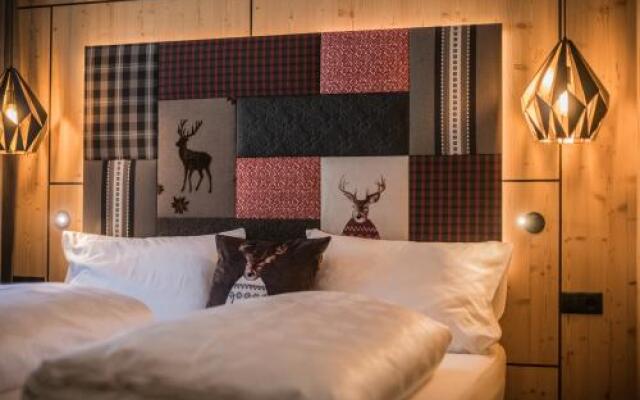 Helmhotel
