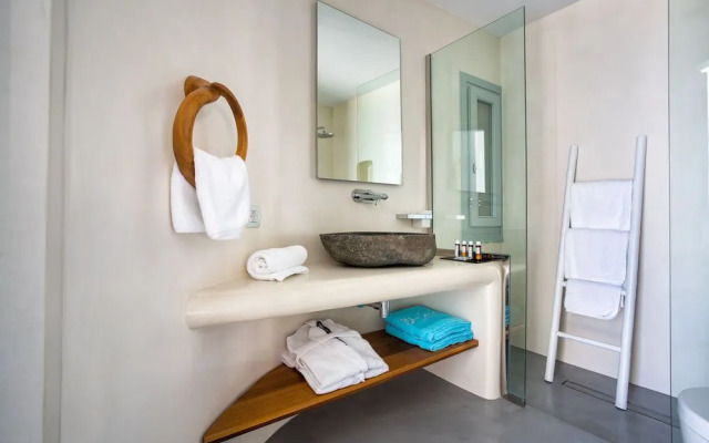 Blue Sand Boutique Hotel & Suites