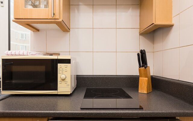 2 Bed Apartment In Kensington