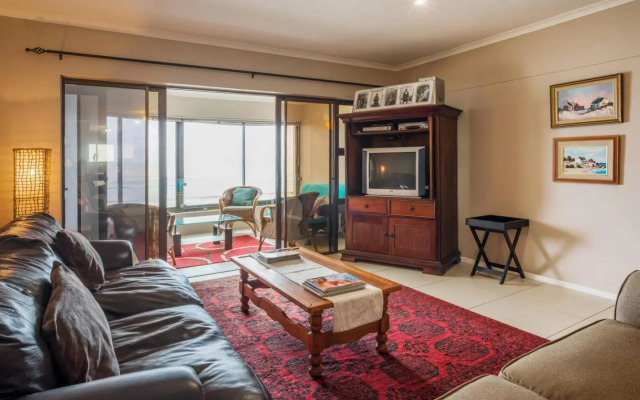 Luxurious Beach Front