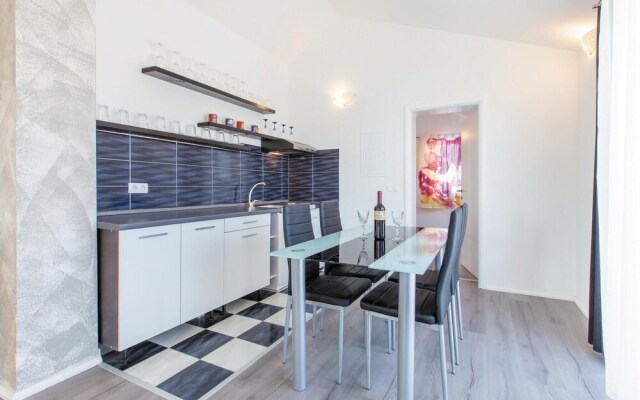 Beautiful Home in Kastel Stafilic With Wifi and 7 Bedrooms