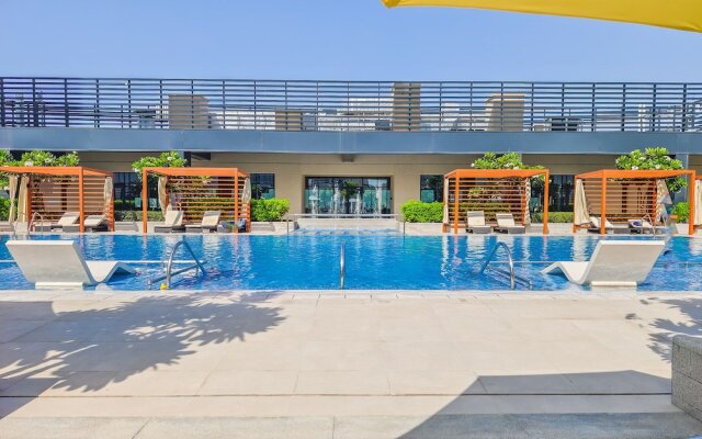 Spacious Apt With Incredible Canal and Park Views