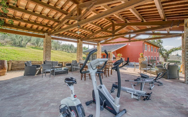 Maramaldo Gallonero Shared Pool Chianti