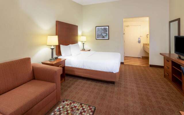 La Quinta Inn by Wyndham Minneapolis Airport Bloomington