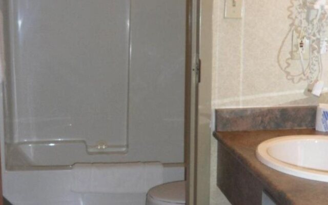 Lakeview Inns & Suites - Hinton