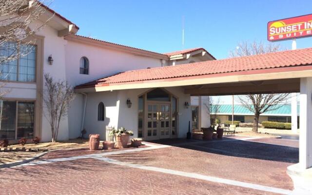 Sunset Inn and Suites