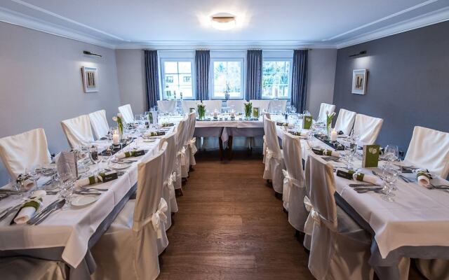 Merker's Bostal-Hotel