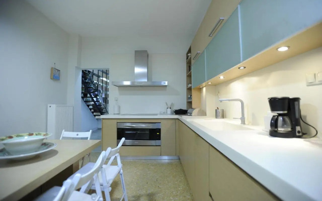 Sea & City views, Aspa’s apartment