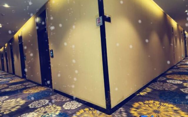 Edinburgh Hotel Guangzhou (Park Front Subway Station)