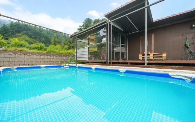 Gapyeong Bd7s Glamping&caravan