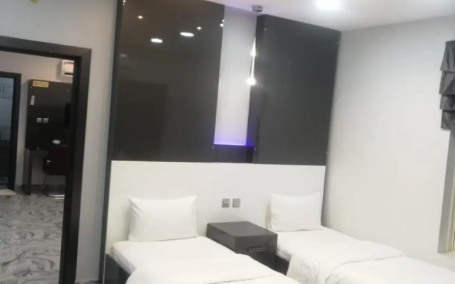 Marina Suhar Hotel