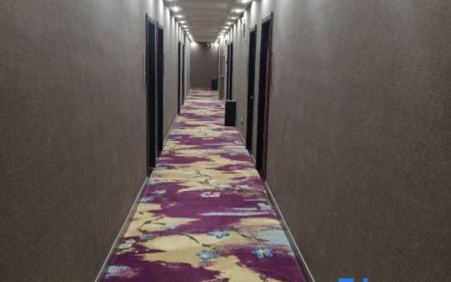 Zhoukou Jinyu Hotel