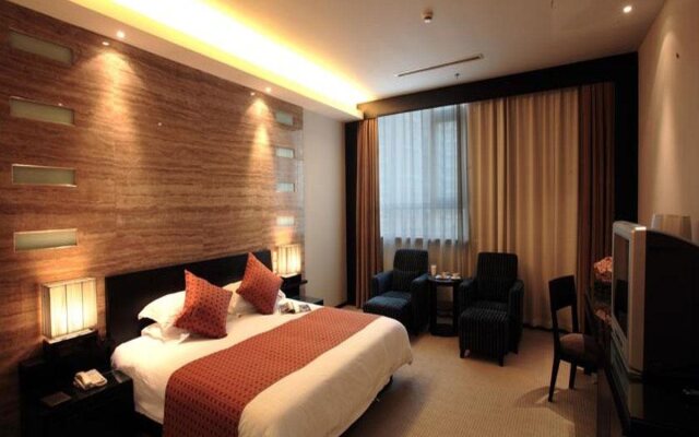Hundred Centuries Hotel