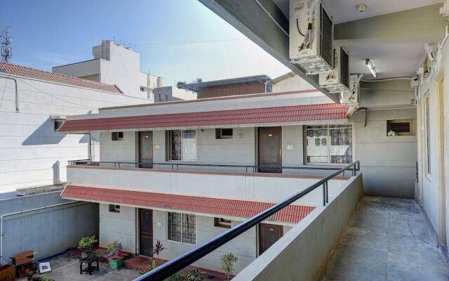 OYO 22499 Vishnu Residency