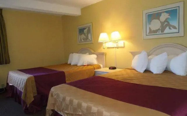 Super 8 Beachwood Cleveland Area