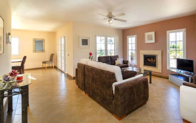 House Nadine Calpe/Calp
