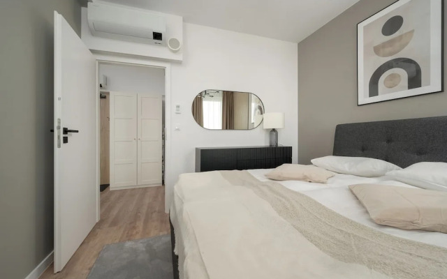 Air Conditioned Apartment by Renters