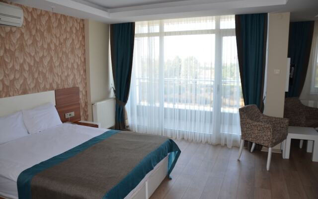 Grand Ahos Hotel & Spa