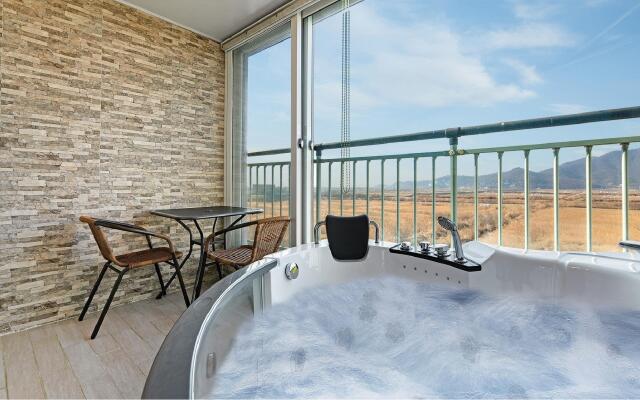 Ganghwa Ecopension&Glamping