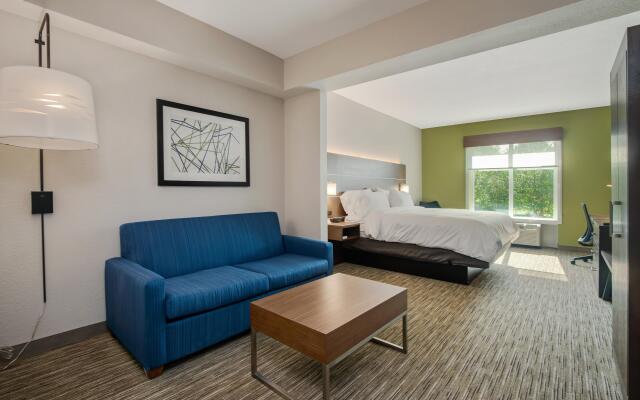 Holiday Inn Express Hotel & Suites Orlando - Apopka, an IHG Hotel