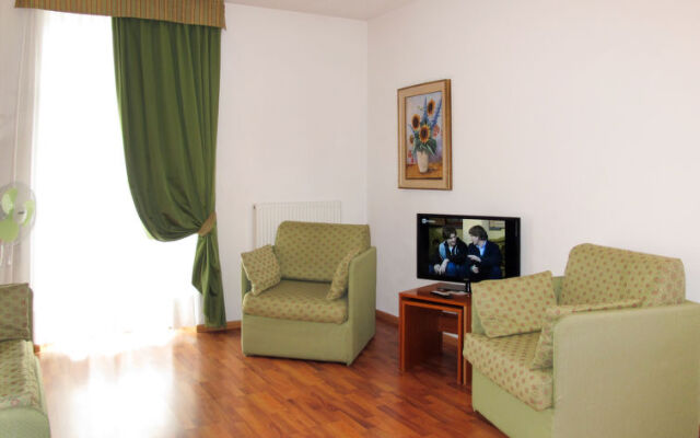 Aparthotel Englovacanze