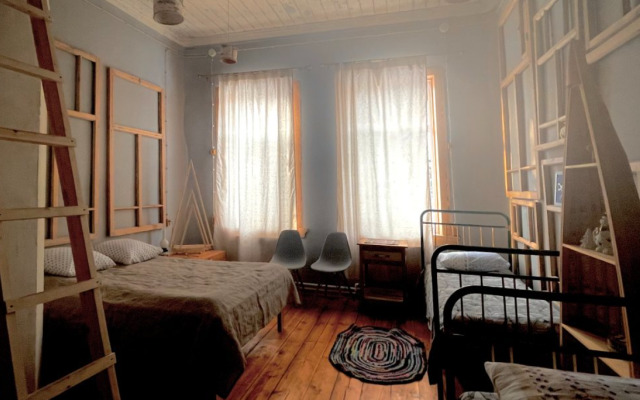 Земский Дом