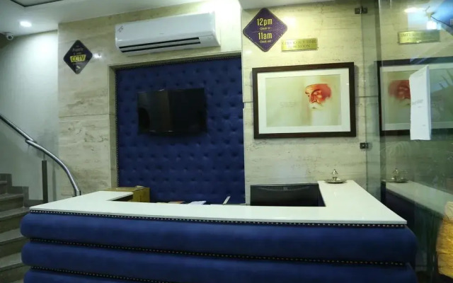 OYO Premium Ptl Chowk Phase 5 Mohali(Cha095)