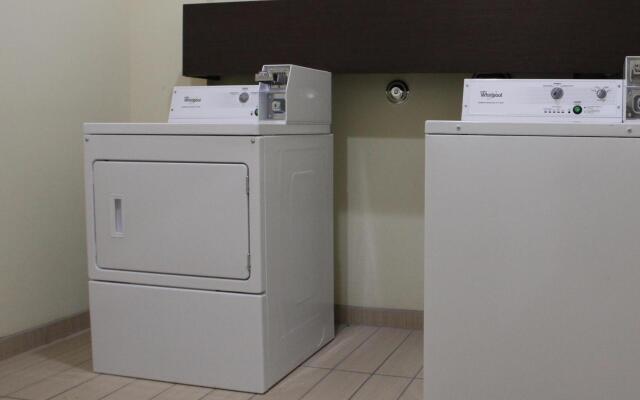 Best Western St. Louis Airport North Hotel & Suites