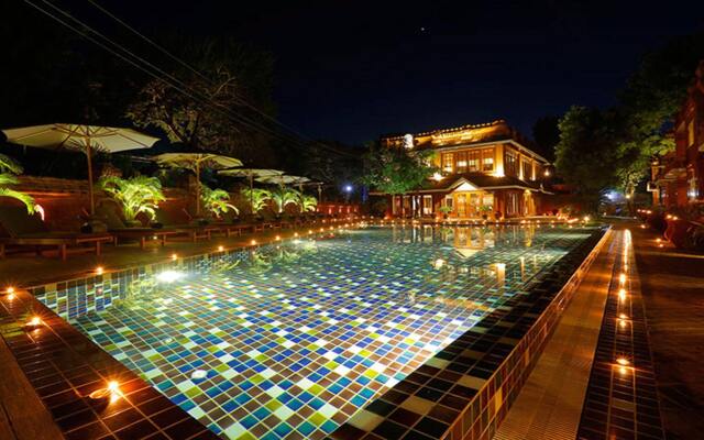 Ananta Bagan Hotel