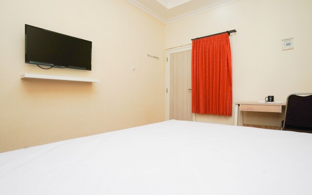 OYO Life 2446 Kost Putri Gubeng Kertajaya