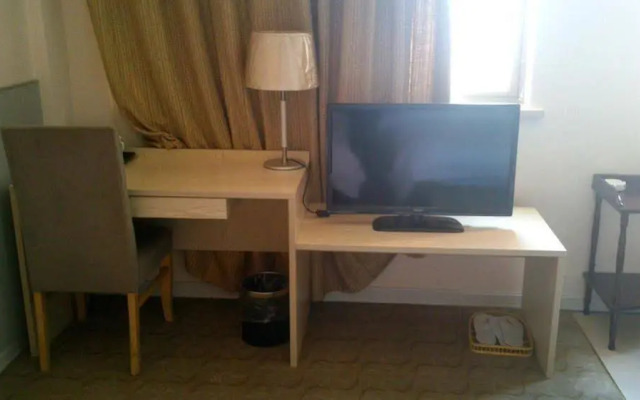 Five-Star Business Hotel