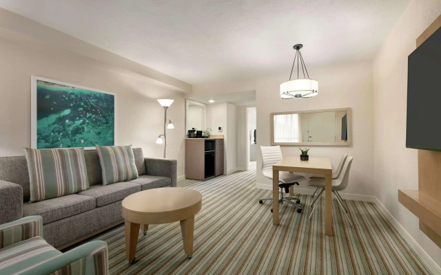 Embassy Suites by Hilton San Juan Hotel & Casino