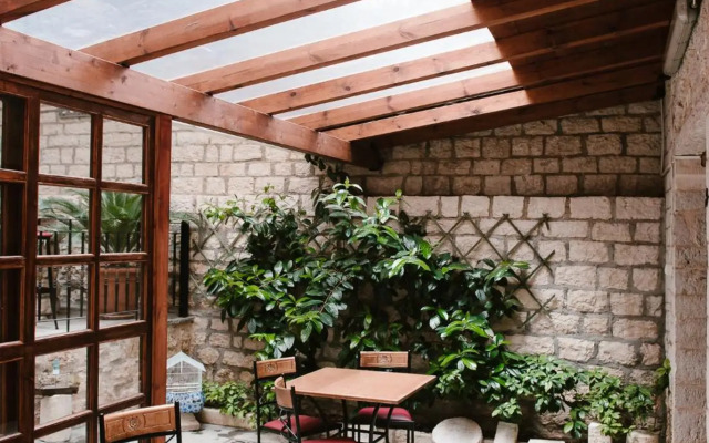 Kentrikon Hotel