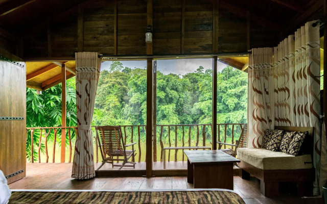 Kandy Cabana Eco Resort