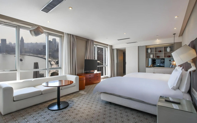 Shanghai Bund South China Harbour View