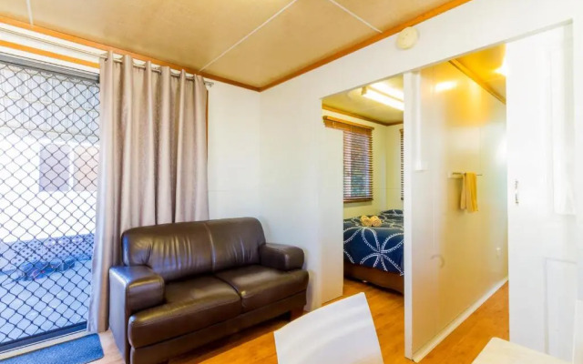 Riverside Cabin Park