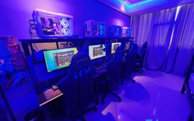 Zhoukou Celebrity International Hotel (Wenchang Wanda Plaza)