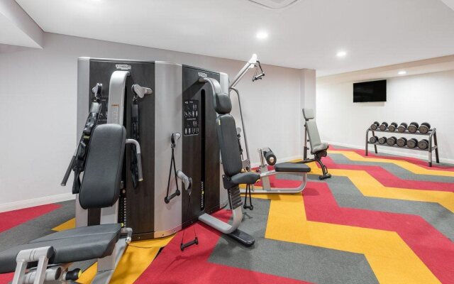 Meriton Suites North Sydney