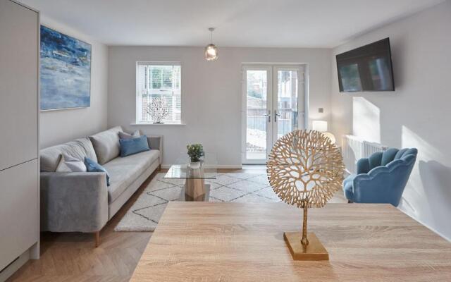 Host & Stay - Shipwrights
