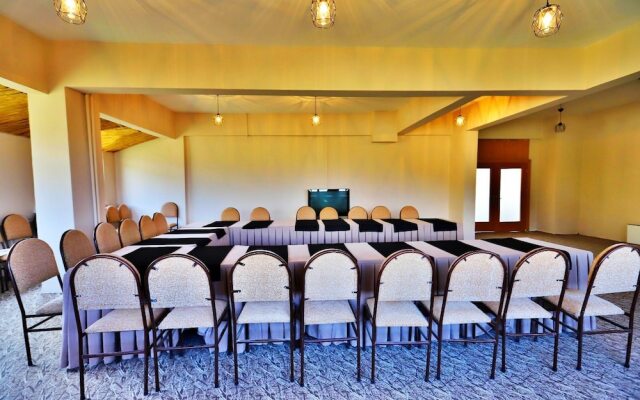 Karbeyaz Hotel & Resort