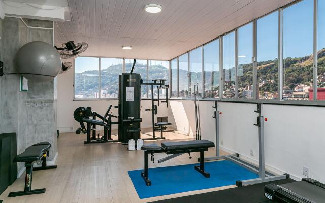 Studio Moderno com Piscina no Rooftop #CA48