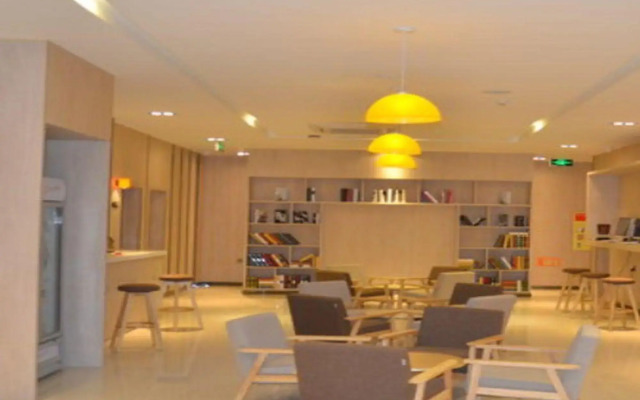 7 Days Premium (Yangzhou Slender West Lake)