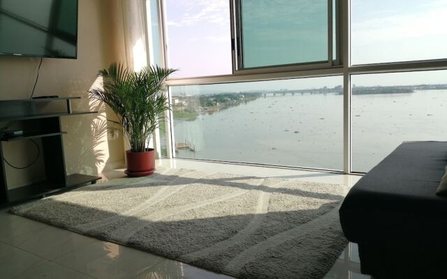 River View suites Puerto Santa Ana gye