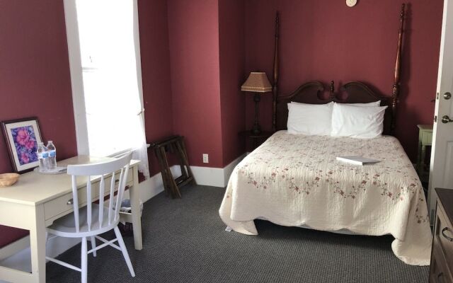 Watergarden Inn at the Bay