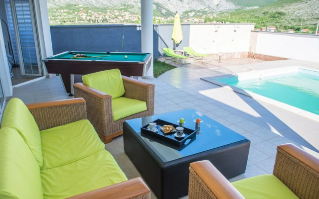 Luxury Villa Horizon